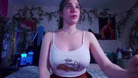 Snapshot of elizabeth77_ chatting on 09-16-25, 10:33 Elizabeth online show from 09-16-25, 10:33