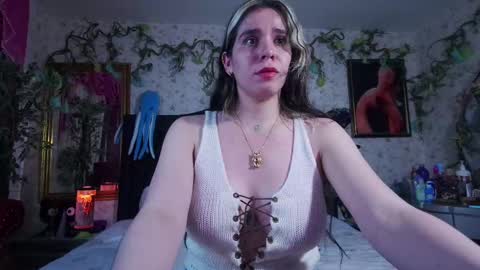 Snapshot of elizabeth77_ chatting on 10-02-25, 10:17 Elizabeth online show from 10-02-25, 10:17