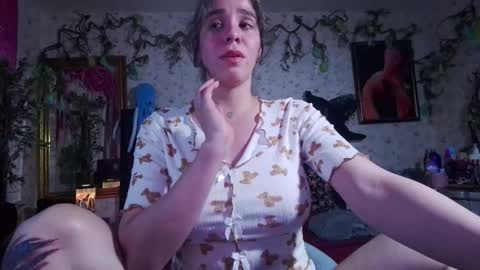 Snapshot of elizabeth77_ chatting on 10-11-25, 09:13 Elizabeth online show from 10-11-25, 09:13