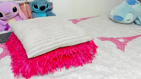 ELIZA online show from 11-25-25, 03:17