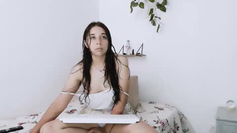 elizabeth online show from 10-31-25, 02:18