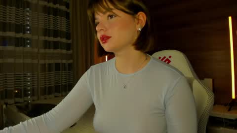 Elizabeth online show from 05-18-26, 11:21