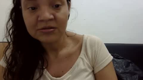 Elizabeth Martinez  online show from 03-02-25, 06:51