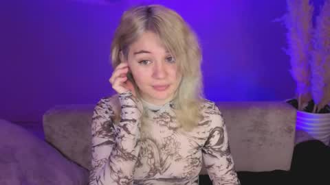 Snapshot of elizabeth_rready chatting on 06-06-26, 02:38 Elizabeth online show from 06-06-26, 02:38