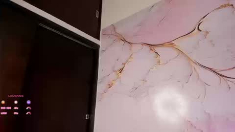 Elizabeth Swan online show from 03-10-26, 02:55