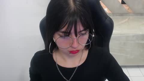 Snapshot of elizabeth_t_ chatting on 02-22-26, 12:36 Elizabeth online show from 02-22-26, 12:36