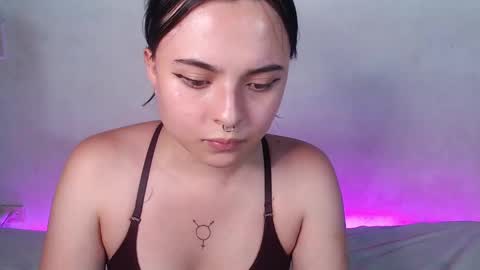 Snapshot of elizabeth_taylorxxx chatting on 01-15-25, 12:41 Elizabeth Taylor online show from 01-15-25, 12:41