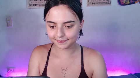 Snapshot of elizabeth_taylorxxx chatting on 03-10-25, 02:17 Elizabeth Taylor online show from 03-10-25, 02:17