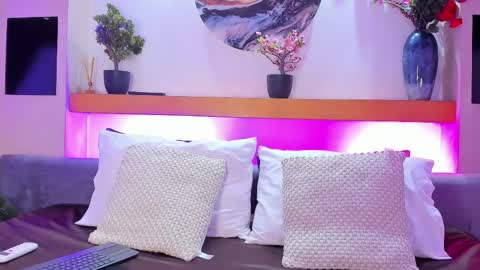   online show from 03-11-26, 01:39