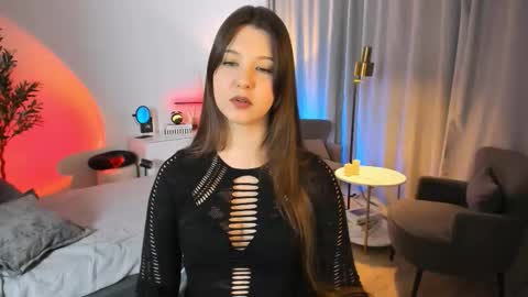 Snapshot of elizamild chatting on 03-07-26, 01:19 Eliza online show from 03-07-26, 01:19