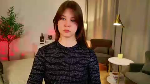 Eliza online show from 06-17-26, 01:45
