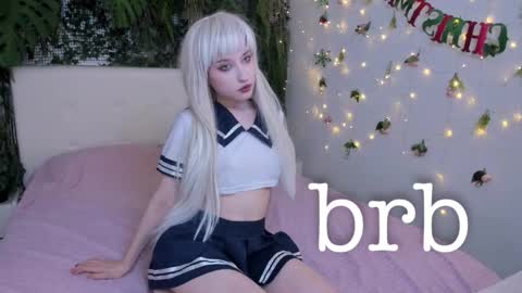 Snapshot of elizanik chatting on 01-06-26, 10:56 Eliza online show from 01-06-26, 10:56