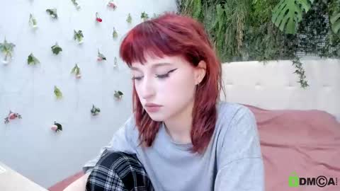 Snapshot of elizanik chatting on 02-06-26, 09:29 Eliza online show from 02-06-26, 09:29