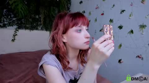 Snapshot of elizanik chatting on 02-12-26, 11:44 Eliza online show from 02-12-26, 11:44