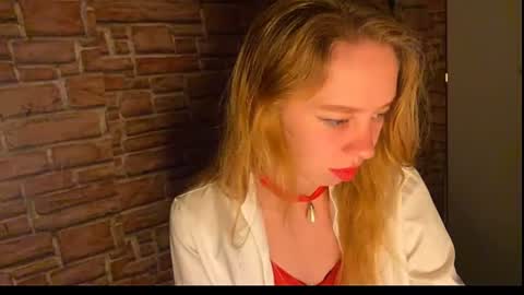 Eliza online show from 07-21-26, 05:15