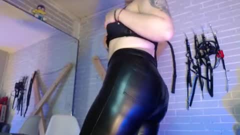 Snapshot of elizatex chatting on 07-28-26, 09:03 online show from 07-28-26, 09:03