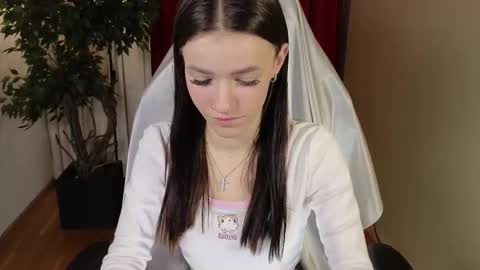 elizzza_ online show from 11-12-25, 05:41