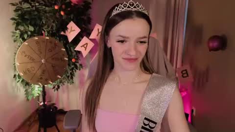 elizzza_ online show from 07-31-26, 05:18