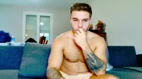 elkafit28 online show from 12-13-24, 02:16