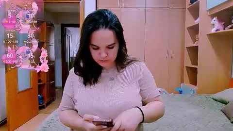 Ella  online show from 09-15-25, 05:51