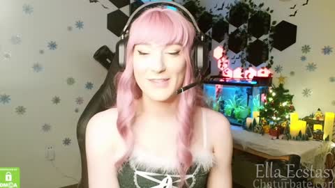 Snapshot of ella_ecstasy chatting on 12-21-24, 02:09 Ella Ecstasy online show from 12-21-24, 02:09
