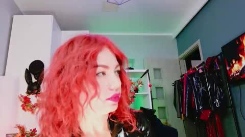ella_kross online show from 10-04-25, 05:16