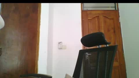Ella online show from 01-17-25, 08:56