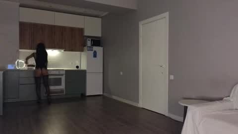 Lee online show from 04-23-26, 03:47