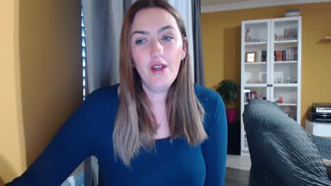 Snapshot of ella_max_live chatting on 01-21-25, 06:33 Ella  Max online show from 01-21-25, 06:33