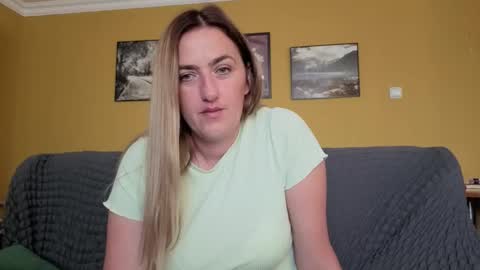 Snapshot of ella_max_live chatting on 09-16-25, 05:41 Ella  Max online show from 09-16-25, 05:41