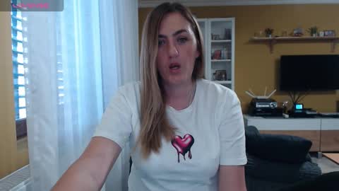 Snapshot of ella_max_live chatting on 10-09-25, 05:49 Ella  Max online show from 10-09-25, 05:49