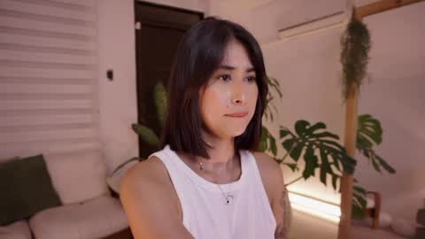 ELLA OWEN online show from 06-23-26, 01:58