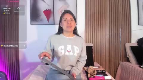 Snapshot of ella_rouse1 chatting on 10-08-25, 12:14 ella rouse online show from 10-08-25, 12:14