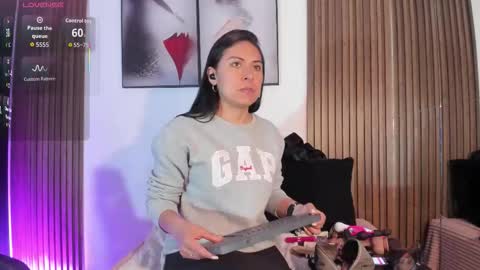 Snapshot of ella_rouse1 chatting on 11-01-25, 02:19 ella rouse online show from 11-01-25, 02:19