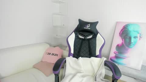 Ella online show from 03-05-26, 01:34