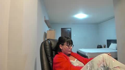 Ella online show from 11-28-25, 06:54