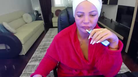 Ella online show from 02-12-26, 11:49