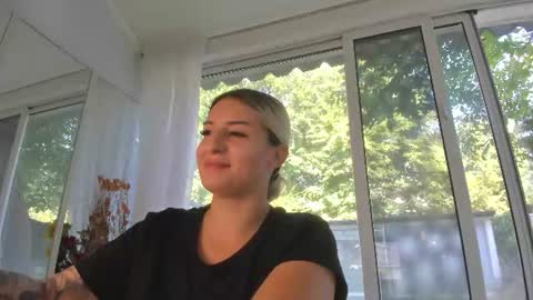 ella_vee online show from 07-17-26, 06:31