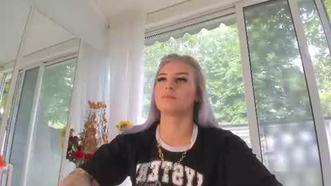 ella_vee online show from 07-21-26, 05:54