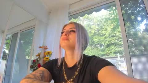 ella_vee online show from 07-26-26, 04:31