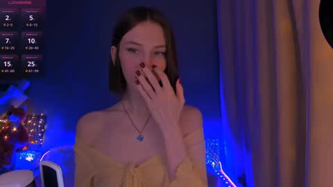 ellaamber online show from 03-09-25, 10:08