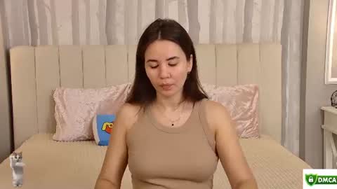 Ella online show from 07-14-26, 04:17