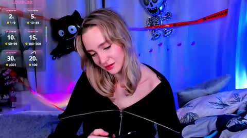 Ella online show from 10-29-25, 03:47