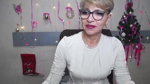 EllaBonito online show from 01-06-25, 03:40