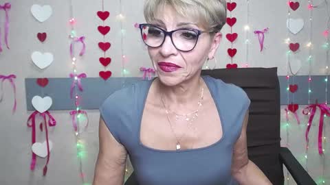 EllaBonito online show from 01-25-25, 04:03