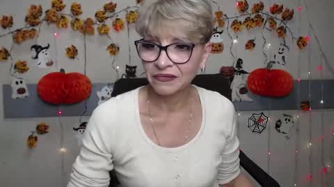 EllaBonito online show from 10-29-25, 06:48