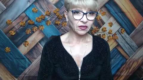 EllaBonito online show from 12-04-25, 06:44