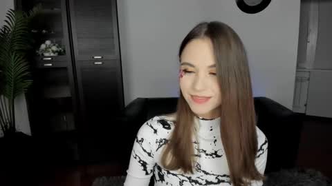 ellacurtis online show from 10-05-25, 06:06