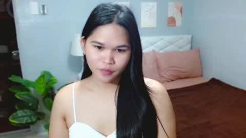 Snapshot of ellaford chatting on 06-22-26, 02:57 EllaFord online show from 06-22-26, 02:57