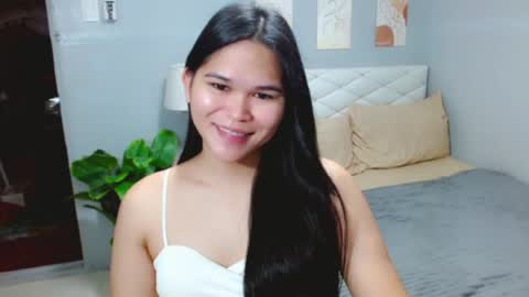 Snapshot of ellaford chatting on 07-18-26, 10:46 EllaFord online show from 07-18-26, 10:46